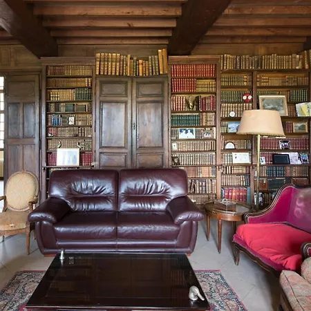 Casa de Campo Paray-le-fresil Chateau Sleeps 15 Pool Wifi Paray-le-Frésil